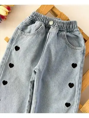 Kalp Nakışlı Kız Jean