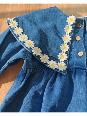 Papatya Nakışlı Kot Elbise