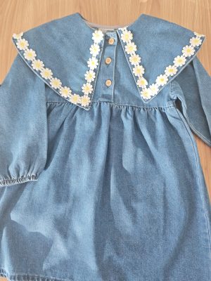 Papatya Nakışlı Kot Elbise